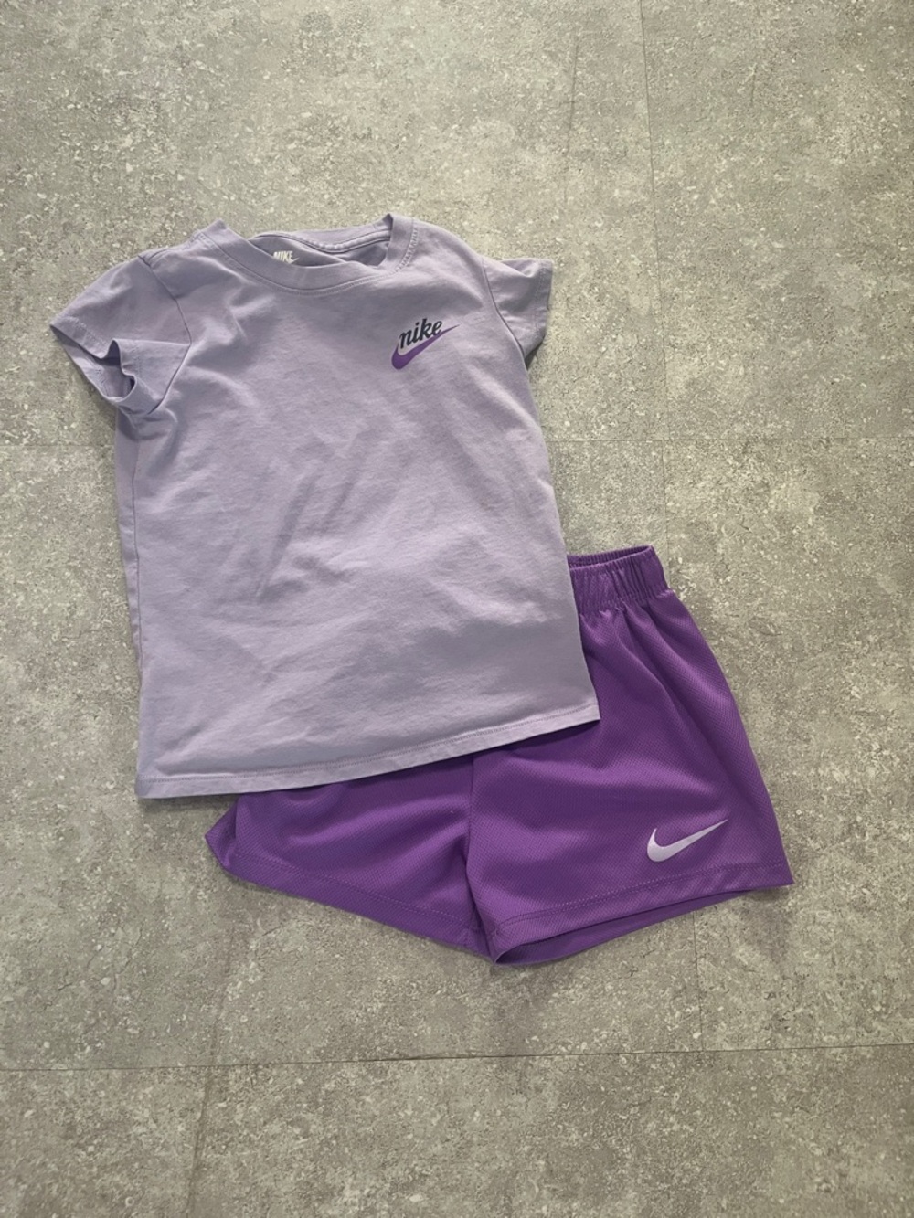 Girl Nike outfit